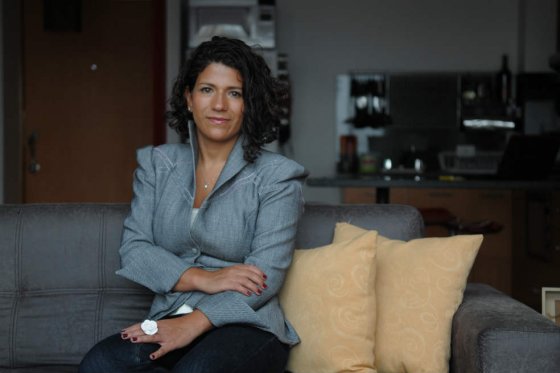 En el 2006 la abogada Mónica Roa, directora de programas de Women's Link Worldwide, presentó una tutela para legalizar el aborto en Colombia. La Corte Constitucional falló a favor diciendo que el aborto en Colombia es legal en tres causales: violación, malformaciónes del feto incompatibles con la vida y cuando el embarazo pone en riesgo la salud física o mental de la mujer. 