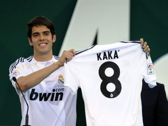 Real Madrid new player Brazilian midfielder Kaka shows his Real Madri
