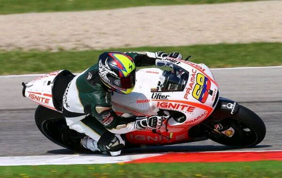 Ducati en manos colombianas - -- Las2orillas moto_interior_gp