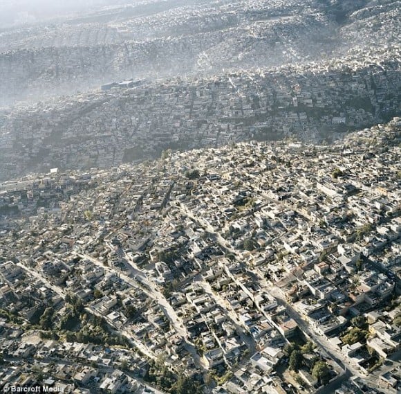 article-0-1B6C28F5000005DC-874_634x623