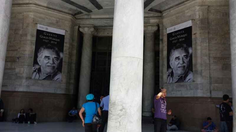 A la espera de las cenizas de Gabo - -- Las2orillas IMG-20140421-WA010