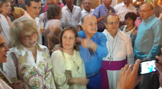 Cuando Gardeazábal pesaba en la Luciérnaga - -- Las2orillas Gardeazábal junto a Sandra Morelli, la ministra de Transporte, Cecilia Álvarez, y el registrador nacional, Carlos Ariel Sánchez.