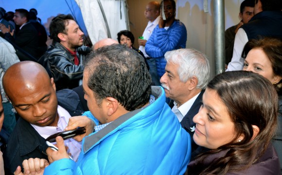 El ex fiscal Alfonso Valdivieso reapareció como apoyo del Partido Liberal
