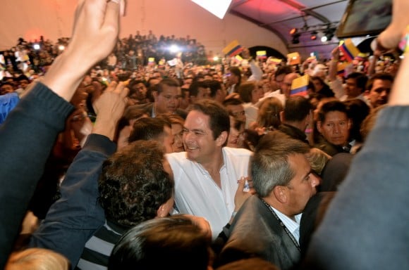 Germán Vargas Lleras nunca se quitó la camisa blanca marcada con su nombre que lo acompañó toda la campaña