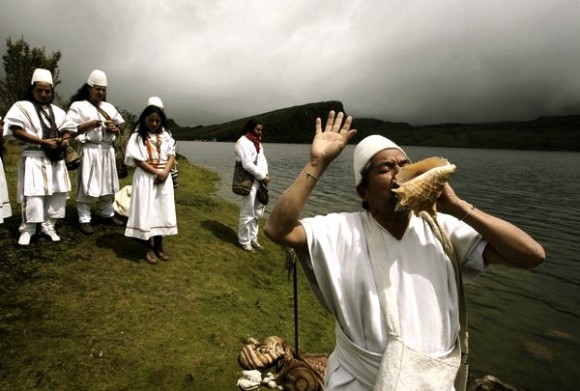 La arhuaca que llega a las Altas Cortes - -- Las2orillas La comunidad Jewrwa. de donde es Belkys, está ubicada en el cerro donde nace el agua de la Sierra Nevada de Santa Marta.