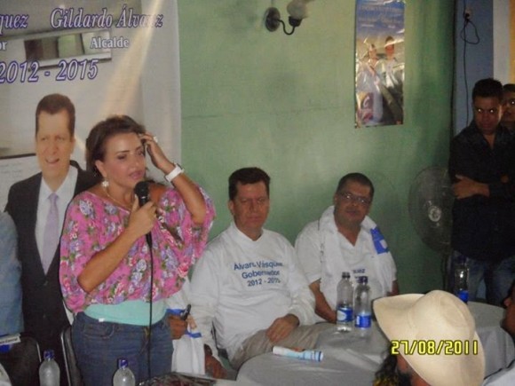 Liliana Rendón en un acto proselitista en Campamento