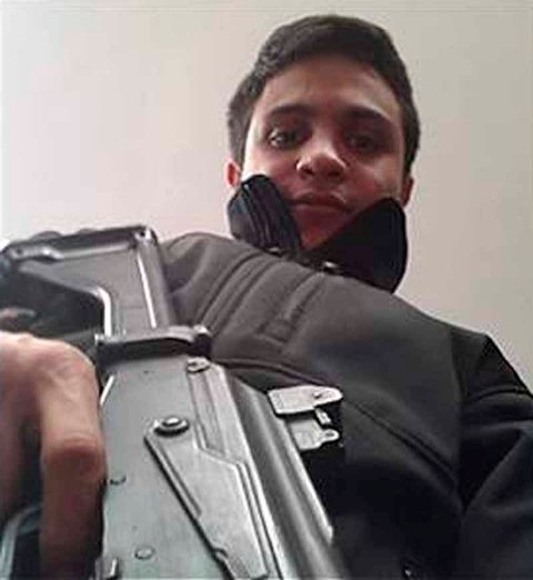 Uribe metió las manos al fuego por los venezolanos deportados - -- Las2orillas Lorent-Saleh-Fusil