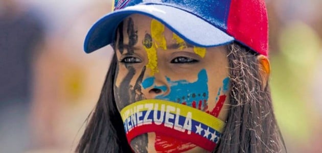 En octubre de este año, la Sociedad Interamericana de Prensa, pidió el "Restablecimiento de la prensa libre y el pleno funcionamiento del Estado de Derecho” en Venezuela.