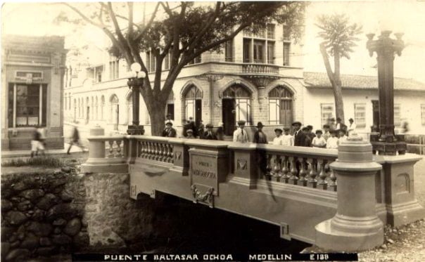 Carrera Girardot con Avenida La Playa antes. Crédito: Biblioteca Pública Piloto