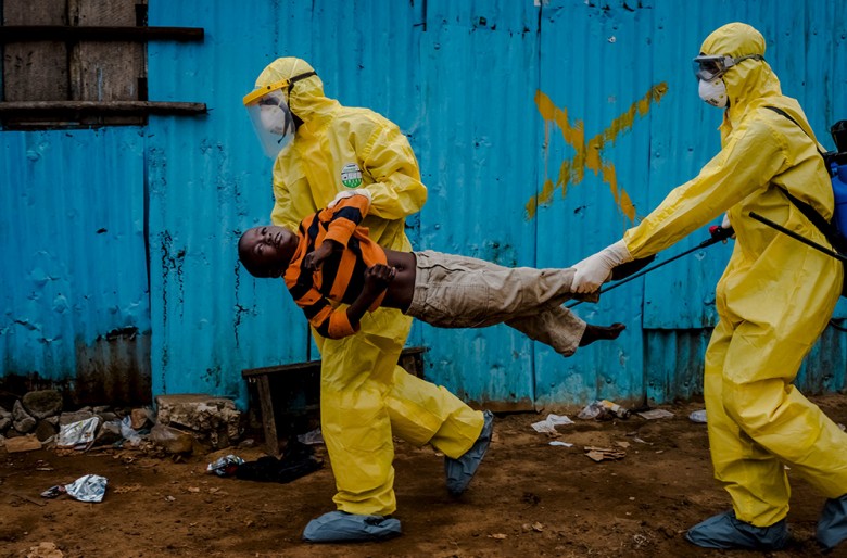 El horror del ébola y los brotes del nuevo racismo ganaron el Pulitzer
