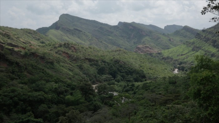 La paz con las Farc ya está firmada - -- Las2orillas El río Atá, actual límite del resguardo Nasa Wes'x en las montañas del sur del Tolima. Foto: Vice Colombia - Paficista