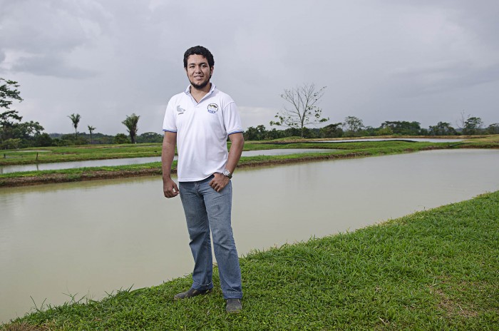 Hernán Camilo Ramos, director del proyecto del cultivo de arawana – Fotografía: Camilo Rozo