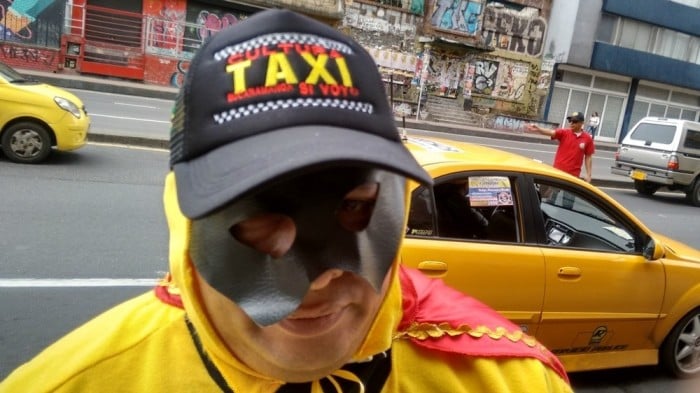 el-superheroe-taxista-body-image-1438212613-size_1000