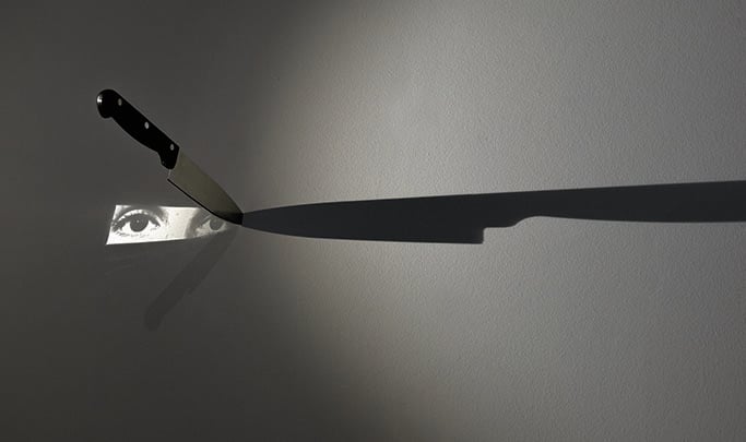 Retrato de la serie Tensión admisible, 2010 / 2014. Impresión digital en cuchillo y fuente de luz.