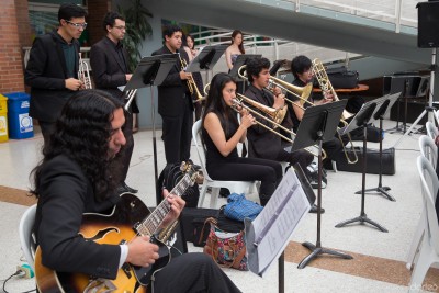 Los artistas: héroes capaces de salvar vidas - -- Las2orillas Foto: IDARTES