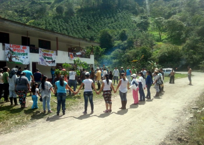 Que corra el agua donde corría la guerra - -- Las2orillas Foto: Legión del Afecto