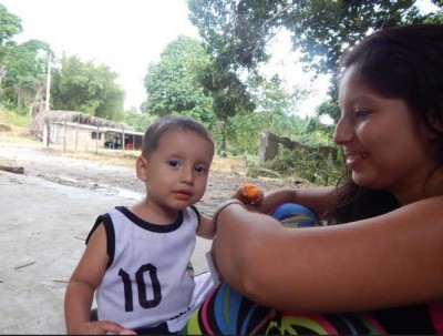 María Gutiérrez y su hijo. Foto: Lilit Lobos