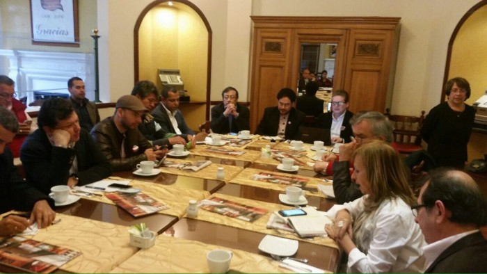 cumbre de la izquierda.