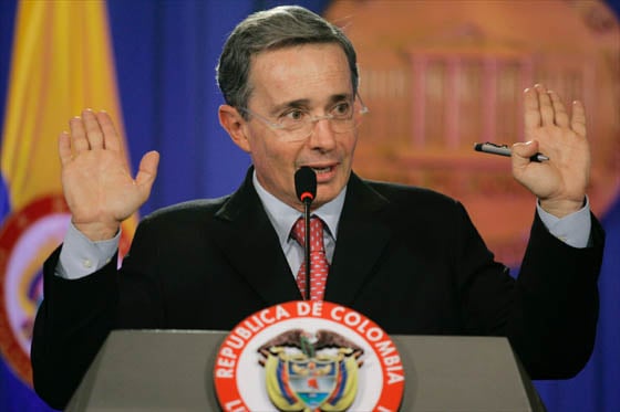 El Presidente Álvaro Uribe tampoco puede lavarse las manos del rumbo fallido que tomo el litigio con Nicaragua 