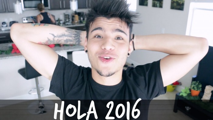 Su éxito como ‘youtuber’ lo ha llevado a Estados Unidos, Argentina, México entre otros países. Y aunque nació en Santander y vive en Bogotá, en su acento actual se puede escuchar un toque de mexicano.