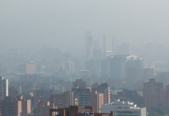Resultado de imagen para contaminacion en medellin