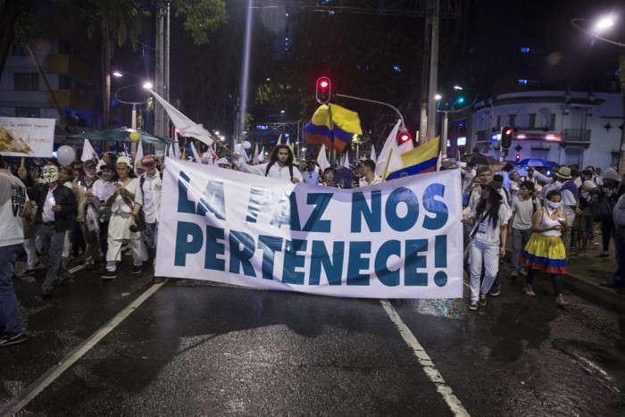 Descripción: Marcha por la paz en Medellín.  Personajes: . Fecha de evento: 07/10/2016.  Foto: Esteban Vanegas