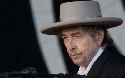 Un Nobel para Dylan - -- Las2orillas dylan esta