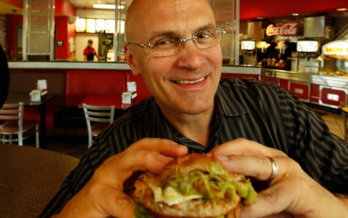 Andrew Puzder no tiene experiencia en el sector público pero maneja más de 3.000 locales de comida rápida en el mundo. Sería Secretario de Trabajo.