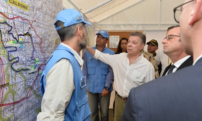 Funcionarios de las Naciones Unidas y del Mecanismo de Monitoreo y Verificación dieron la bienvenida a los presidentes de Colombia y Francia, en su vista a la Zona Veredal de Caldono.