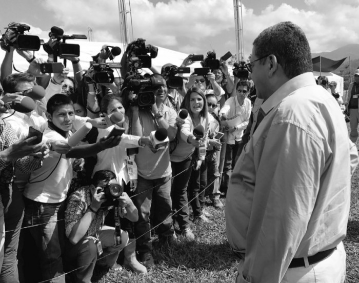 Imágenes del presidente francés Hollande con las Farc en Caldono, Cauca - -- Las2orillas farc