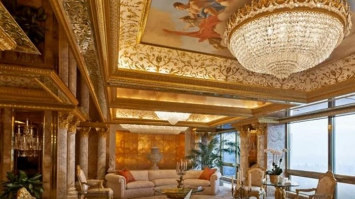 El salón principal es una réplica del Palacio de Versalles