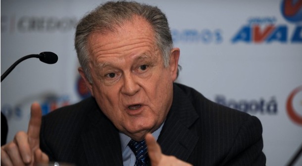 Luis Carlos Sarmiento se coronó como el rey de la vivienda para los pobres de Colombia