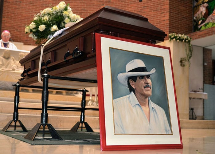 Ha muerto el zar, el zar ha muerto: el funeral de Víctor Carranza