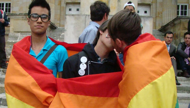 Homosexuales preparan “Besatón” frente al Papa en Brasil