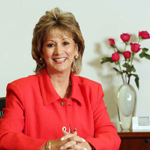 Comfama sienta cátedra en Harvard