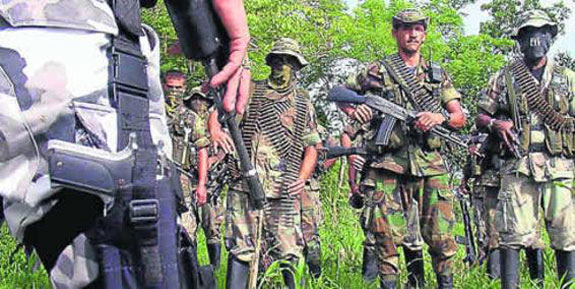 Dos periodistas antioqueños en la mira de Los Urabeños