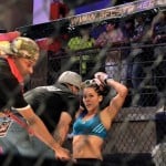  - La bella paisa que se revienta la cara a puños