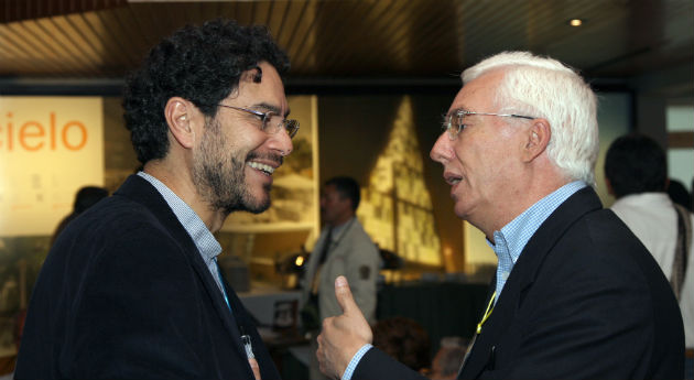 Al margen izquierdo del escenario político