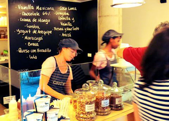 Helados de queso con bocadillo y dulce de brevas