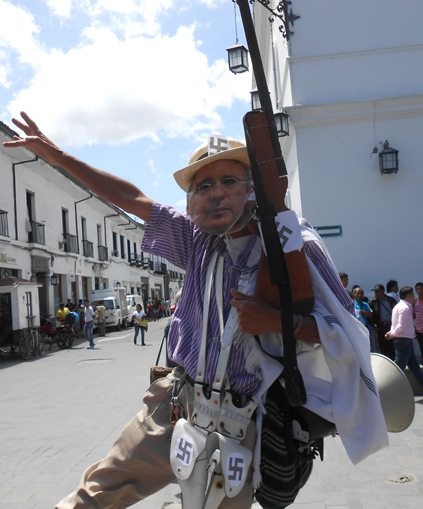 No dejaron ingresar a expresidente Uribe a la Universidad del Cauca