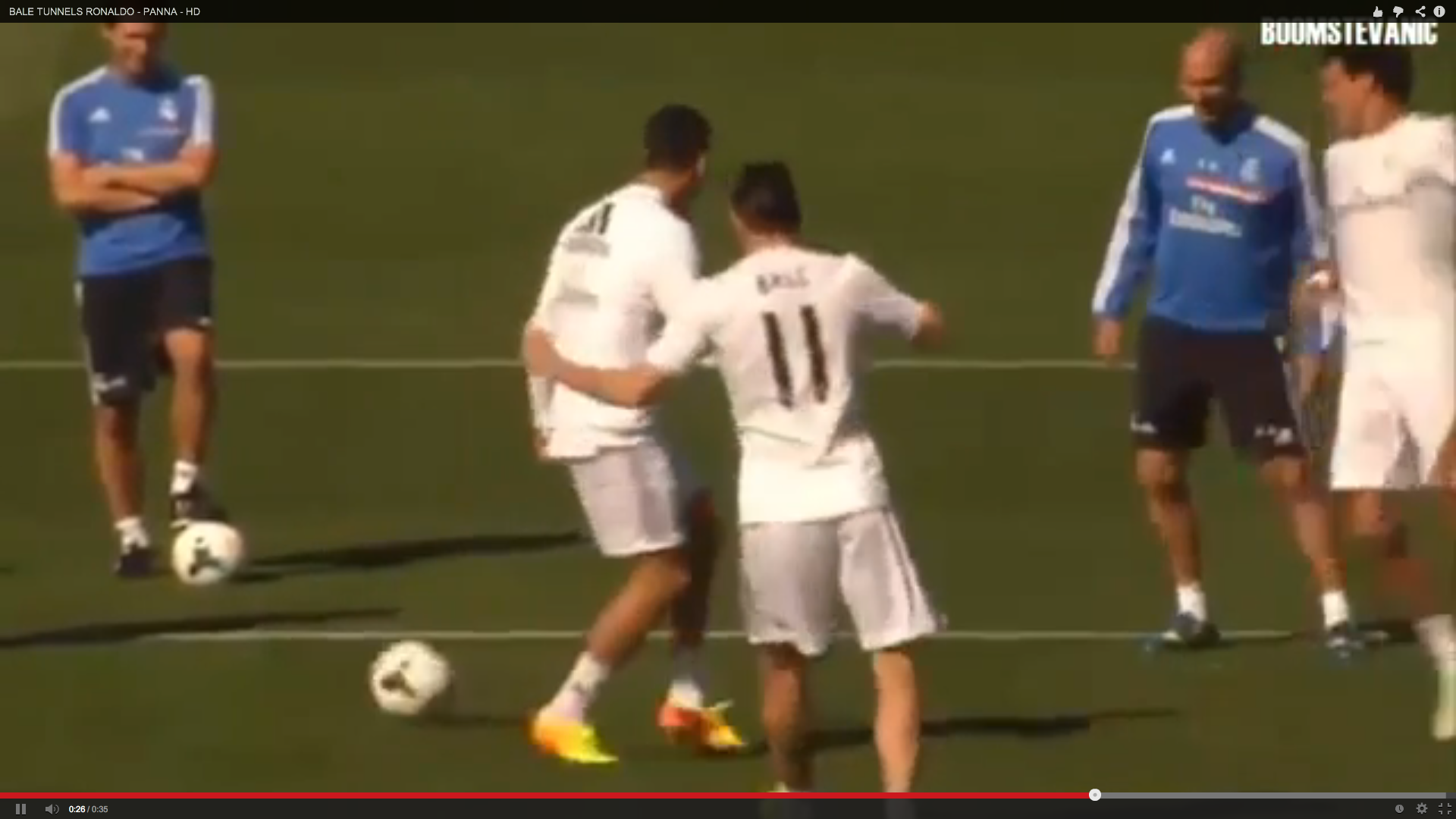 El túnel de Gareth Bale a Cristiano Ronaldo