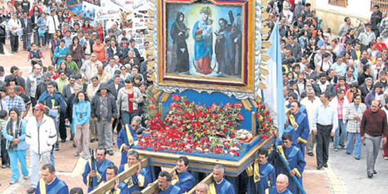 La Virgen preside Peregrinación por la Paz y la Reconciliación por el Río Magdalena