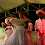  - Téngase … ¡Empezó el Petronio!