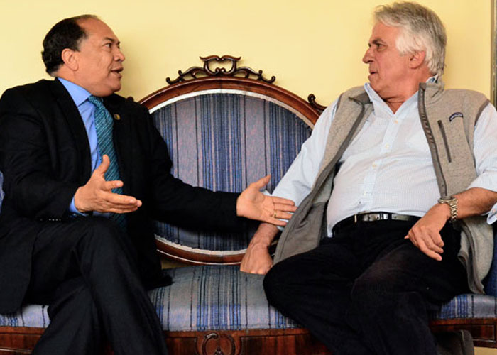 “El boom minero cogió al país con los calzones abajo”: Amylkar Acosta