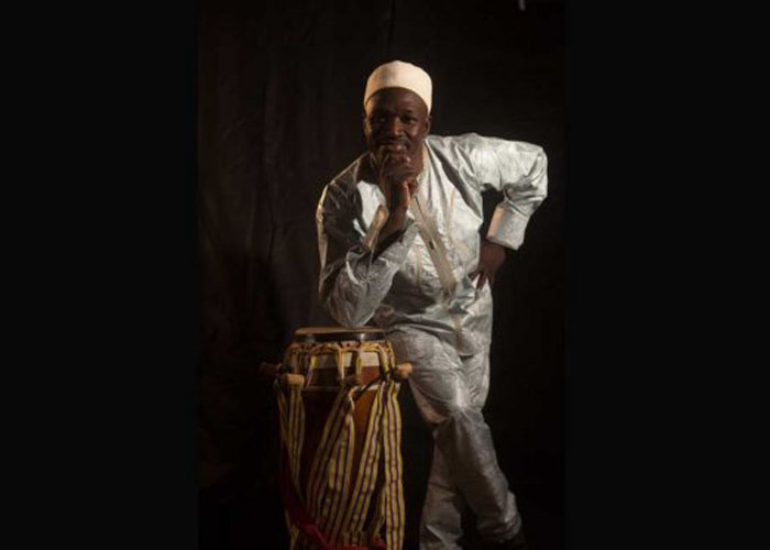 El Principe Mamour de Senegal en Cali