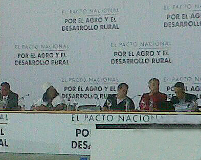 El Gobierno en pleno le dio la cara al Pacto Agrario. Los campesinos, grandes ausentes
