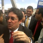 El enojo de Uribe por el desorden en la convención - -- Las2orillas - El enojo de Uribe por el desorden en la convención