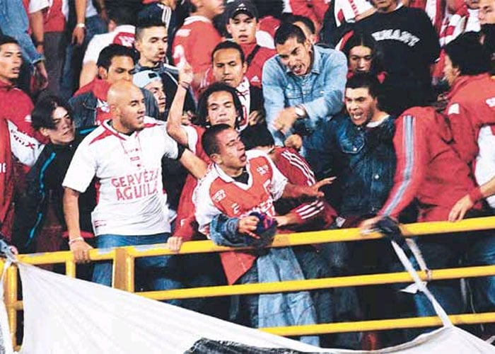 ¿Cómo sacar la violencia del fútbol y los estadios?