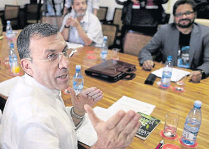 ¿Es bueno el desfile de políticos y congresistas en La Habana con las Farc?