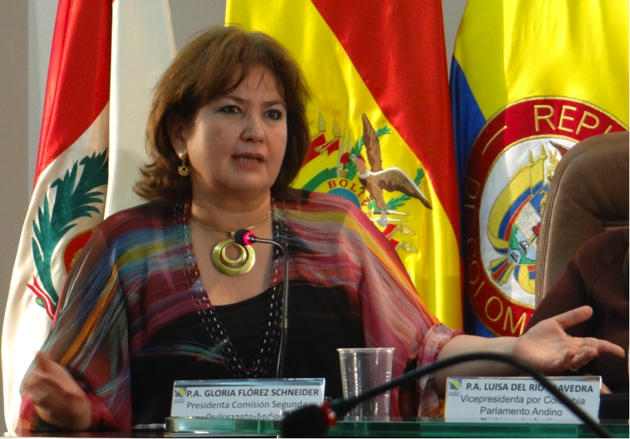 ¿Por qué la representante Gloria Flórez, defiende al Parlamento Andino?